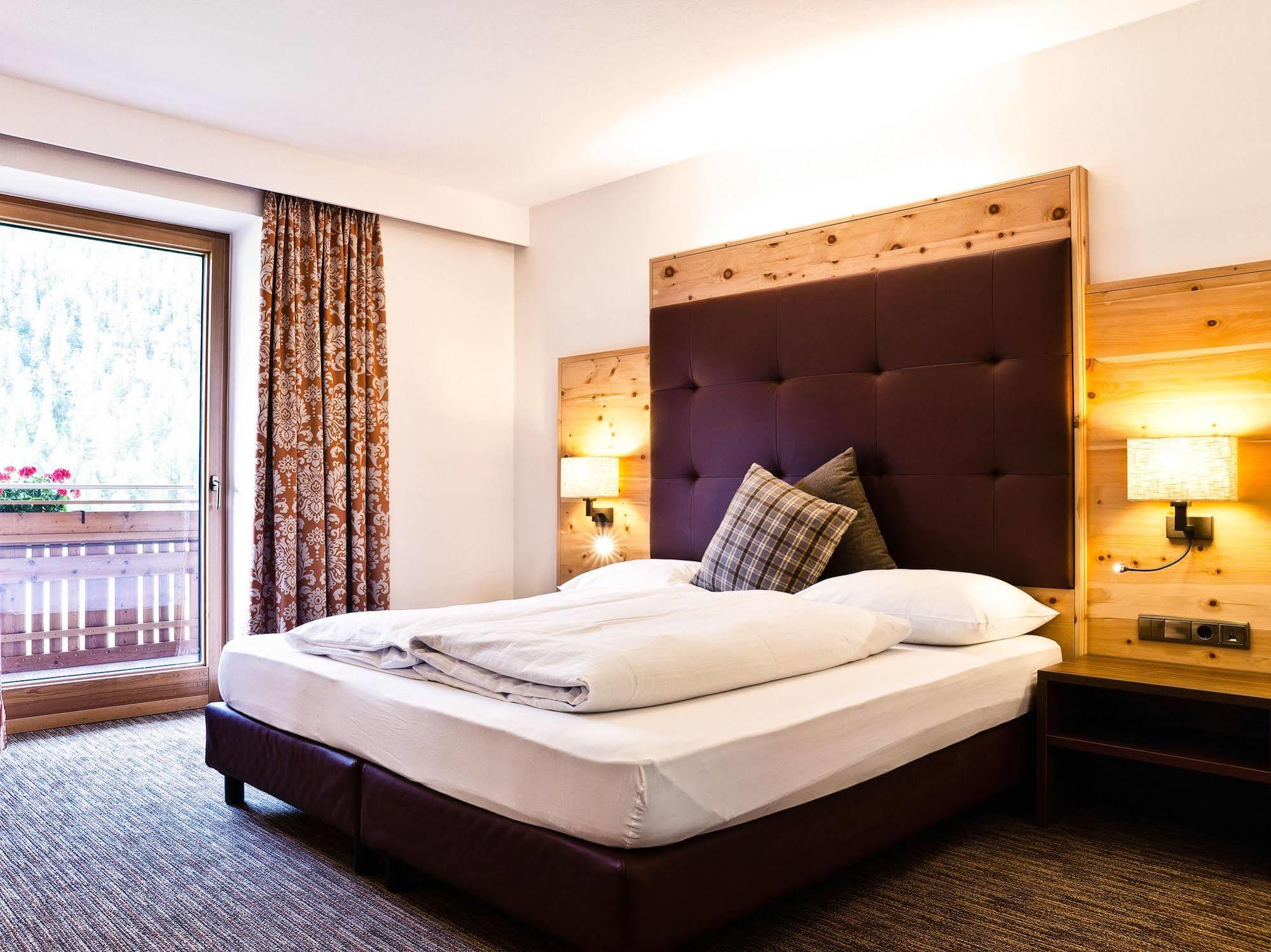 Hotel Cristallo ソルダ エクステリア 写真